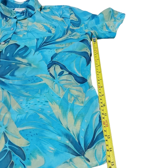 Modern Essentials Women's Button Down Blouse Size Medium - Picture 6 of 6